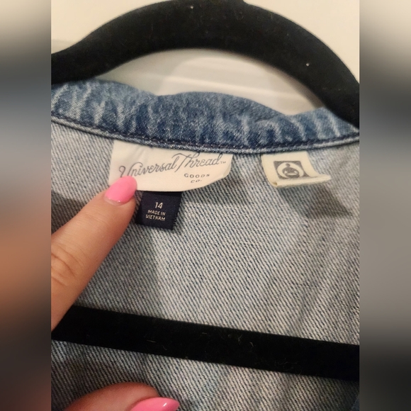 Universal Thread Sleeveless Denim Jumpsuit with Belt - Picture 2 of 4